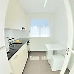Cozy 1br Near With Balcony - Mill 422 * Zurich