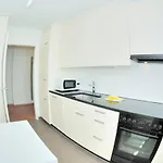Cozy 1br Near With Balcony - Mill 422 Apartment Zurich