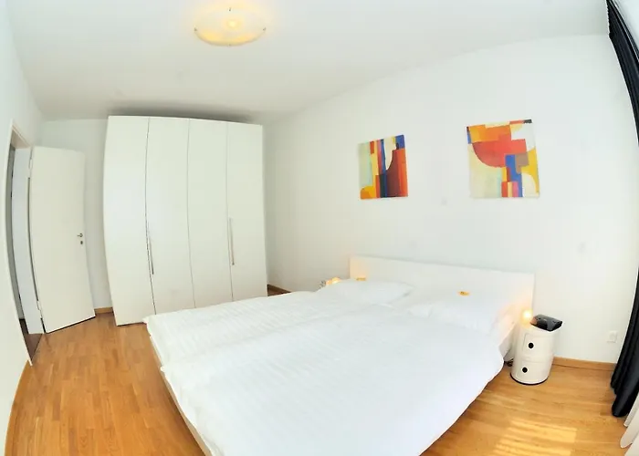 Cozy 1br Near With Balcony - Mill 422 チューリッヒ