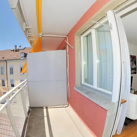 Cozy 1br Near With Balcony - Mill 422 Lägenhet