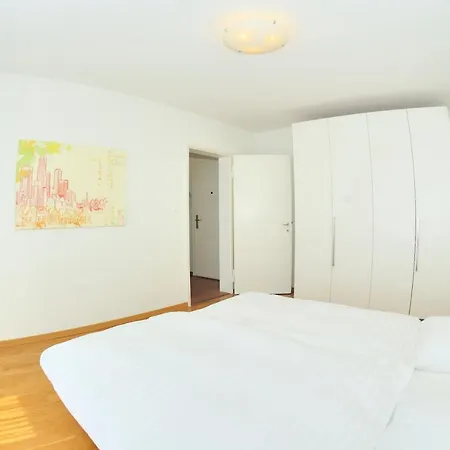 Lägenhet Cozy 1br Near With Balcony - Mill 422 *